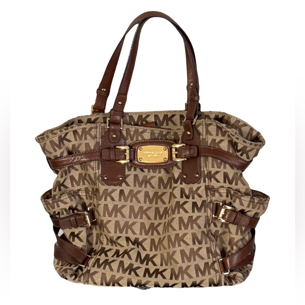 Michael Kors sigature tote!!!!